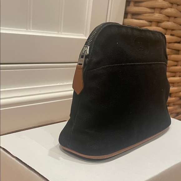 Black Hermes Canvas Pouch with Beige Leather Trim - Picture 3 of 11